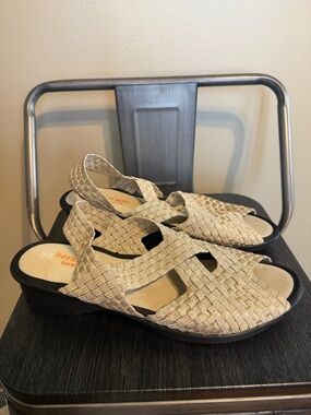 Bernie Mev Woven Slingback Sandals EU 41 US 10 Taupe Comfort Stretch